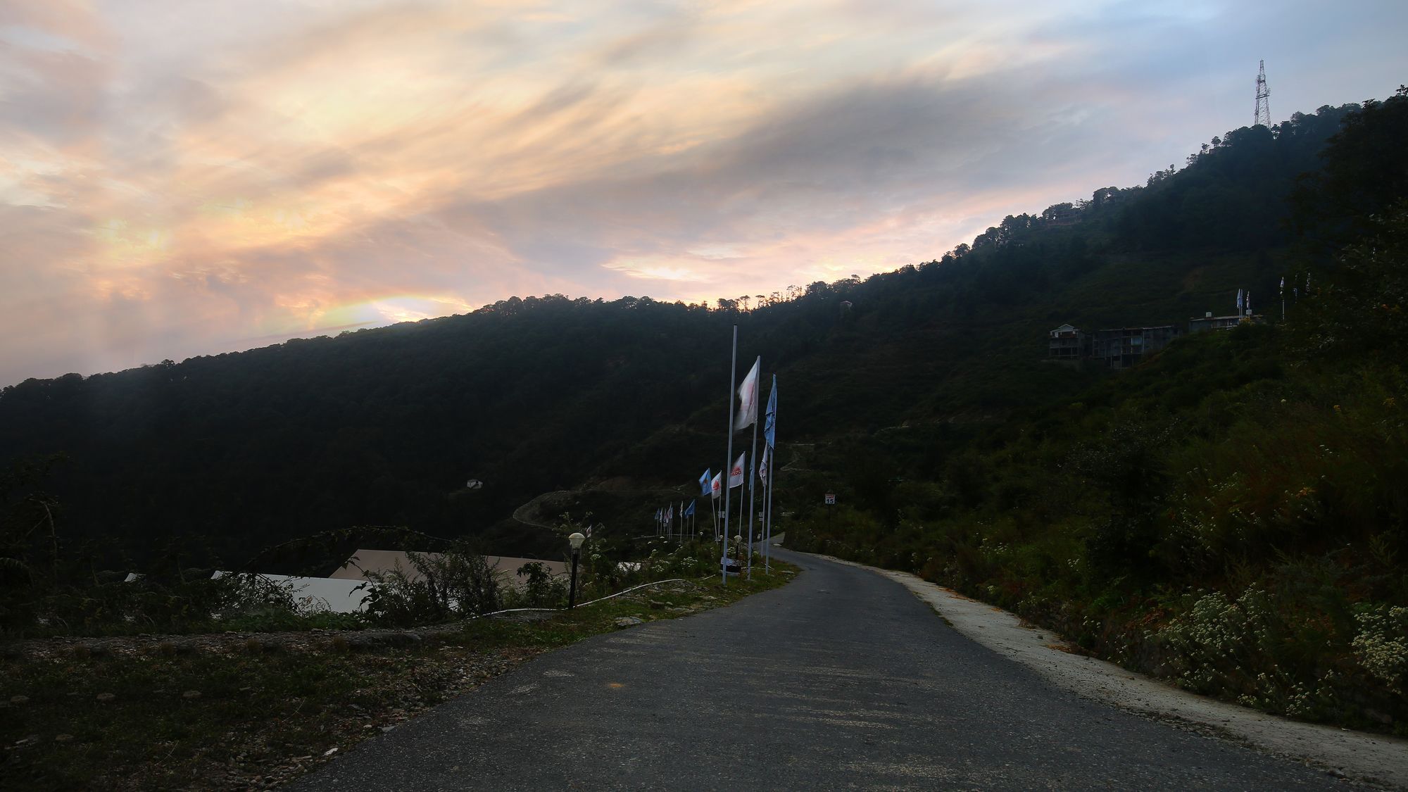 The Swiss Village Resort 나이니탈 외부 사진