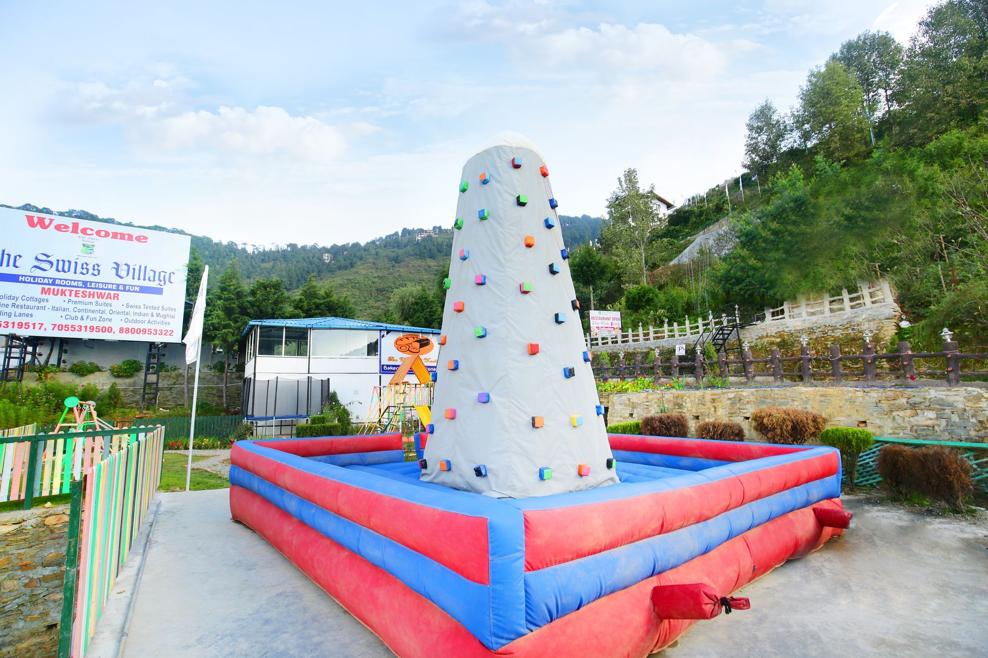 The Swiss Village Resort 나이니탈 외부 사진